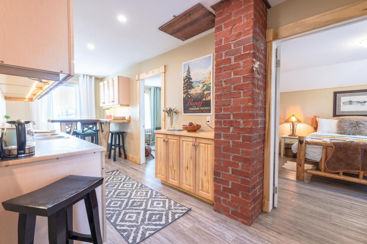 YYC Craftsman'S Loft - Heritage Charm - Ac - 5 Min Dt מראה חיצוני תמונה